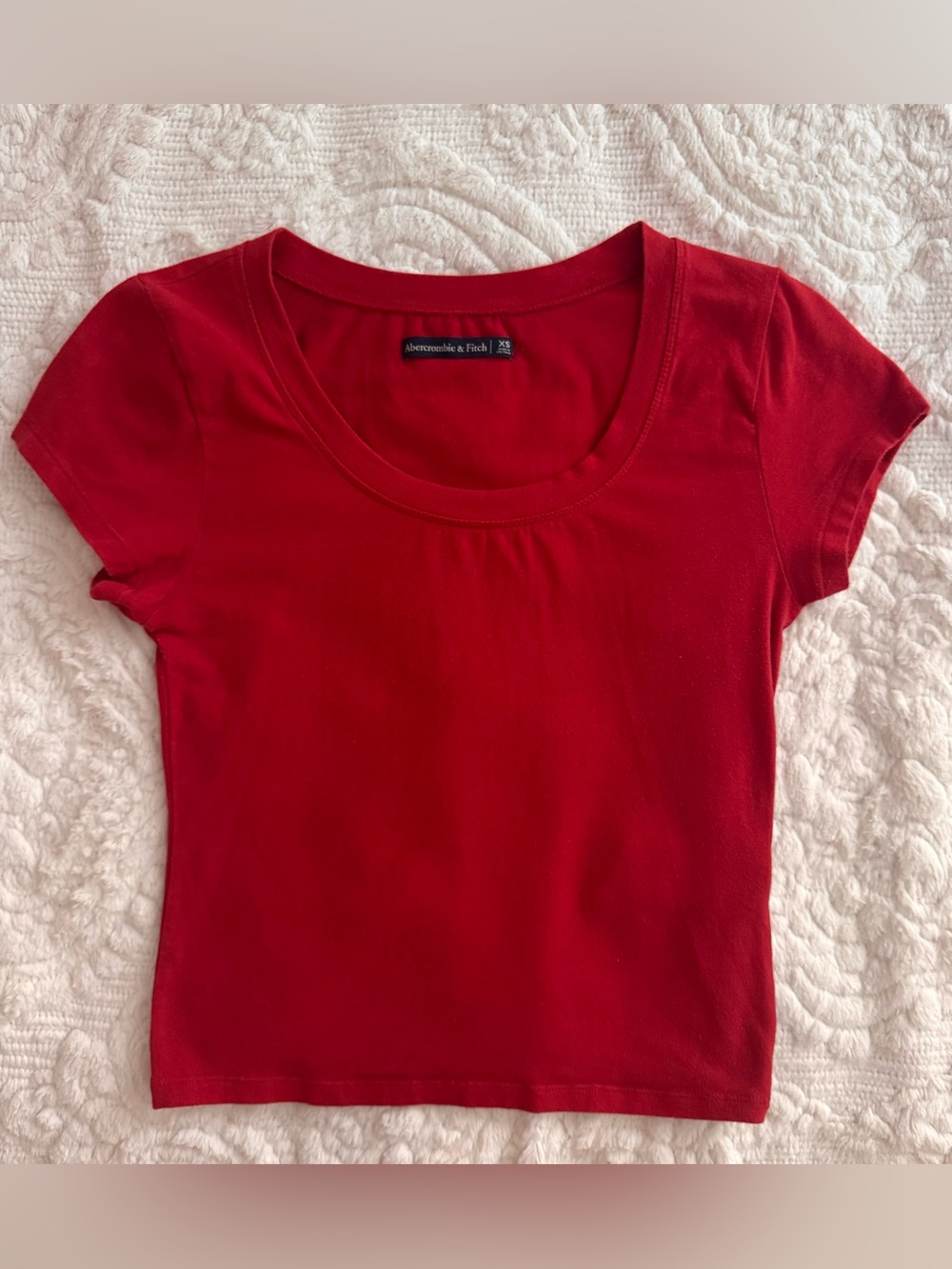 Abercrombie & Fitch - Red Scoop Neck Crop Tee